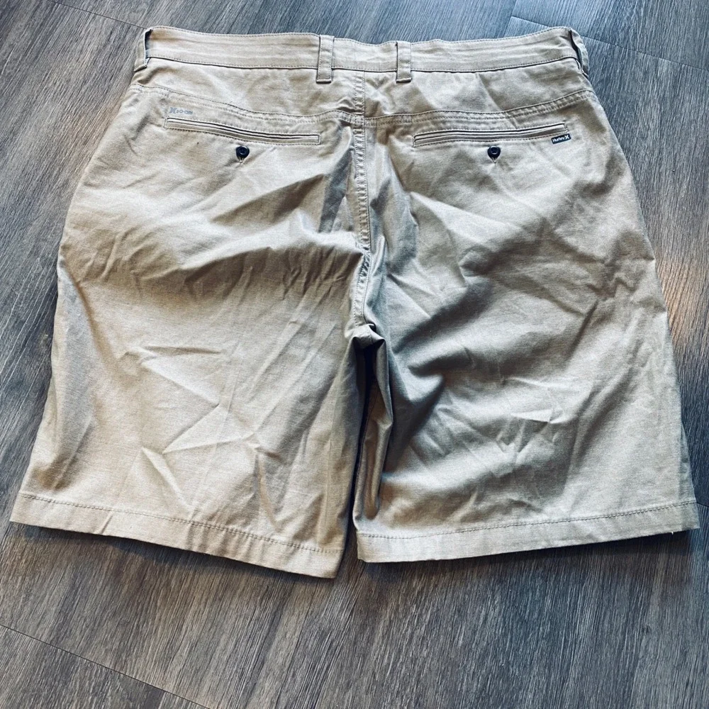 Hurley Mens Dri-FIT Chino Shorts Khaki Tan Size 32 Stretch Flat‎ Front Casual